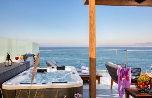 Hersonissos Beach Front Suites - Photo 2