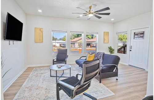 Perfect Spot to Relax 4br/3ba Near Dtown Hemisfair - Foto 12