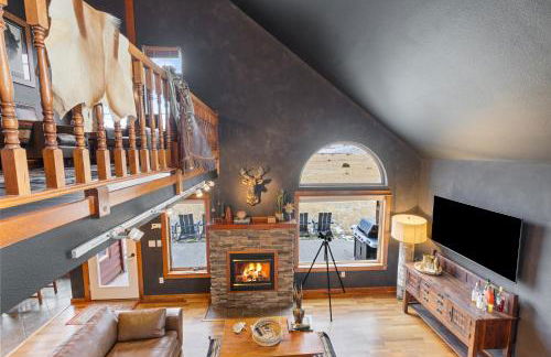 30 Miles to Yellowstone Hot Tub Game Room AC - Foto 30