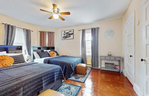 3 Mi to Franklin Park Zoo! Bright Residential Stay - Foto 16