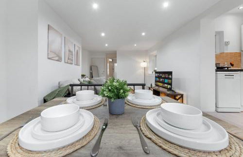 Urban Hideaway, Private Garden, 2 Mins to Station - Foto 12