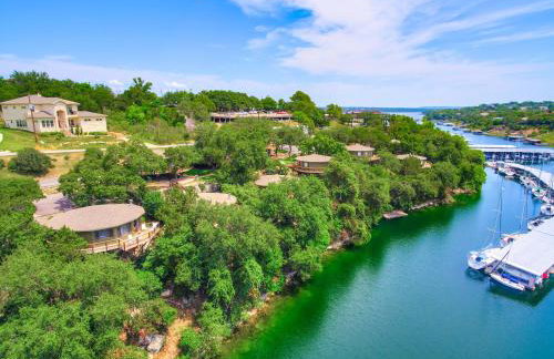 Lakefront Treehouse on Lake Travis Pool & Hot Tub - Foto 33