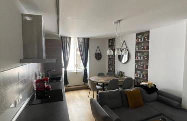 Liberté et Confort, appartement entier, moderne avec 2 chambres et cuisine équipée au coeur de Semur - Foto 54