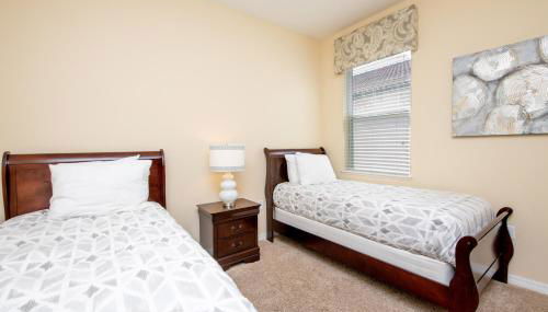 Newly Remodeled 1 story - 5 Bed 5 Bath with Pvt Pool Spa And Game Room - Foto 4