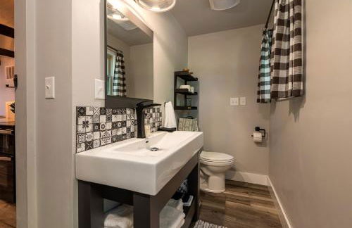 French Country Cottage Dock & Screened Porch - Photo 27