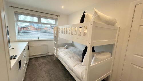 Dalton House - Private Parking - Photo 5