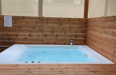 Jacuzzi studio close to athens airport!! - Foto 15