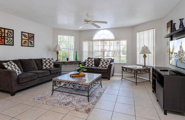 Villas at Island Club Community, Pools, Jacuzzi and More! - Photo 1