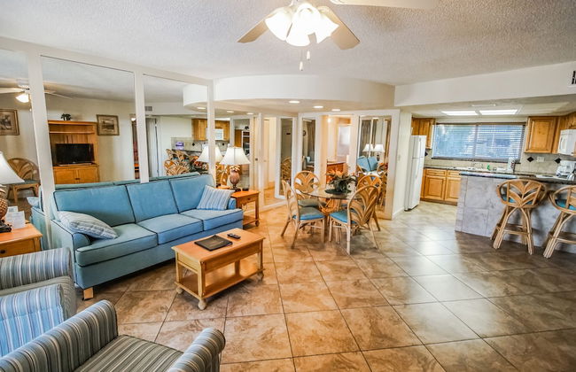 Coral Reef Beach Resort - Foto 7