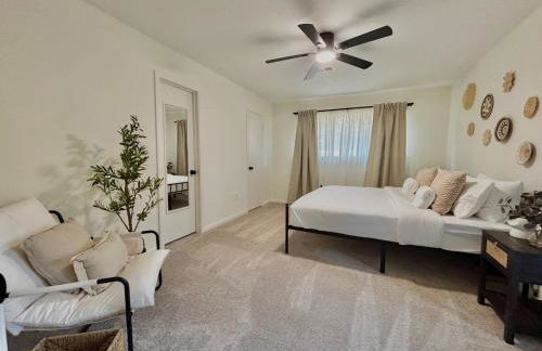 King Bed Suite in Conroe , Garage Available - Foto 19