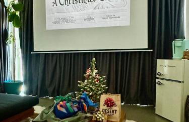 AMFM Art Music Film Motel, walk Pappy's & Red dog - Foto 26