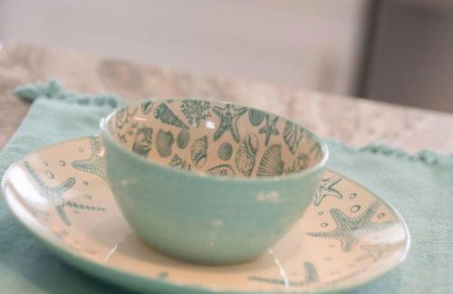 Luxury Beach Condo 5 Min Walk to Beach & Shops! - Foto 15