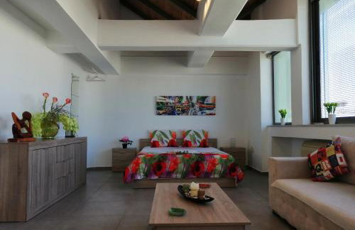 Spacious & Modern Studio Apartment Near the Airport - Foto 11