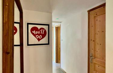 Ski in-Ski out! Spacious & Stylish Apartment for 8 in the heart of Lavachet - Foto 25