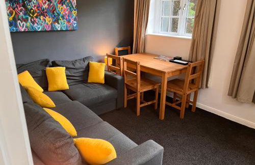 Green Cottage in grounds of Grade II* Frognal Farmhouse - Photo 14