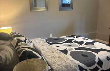 Upscale Anchorage Getaway, Cozy & Newly Remodeled - Foto 12