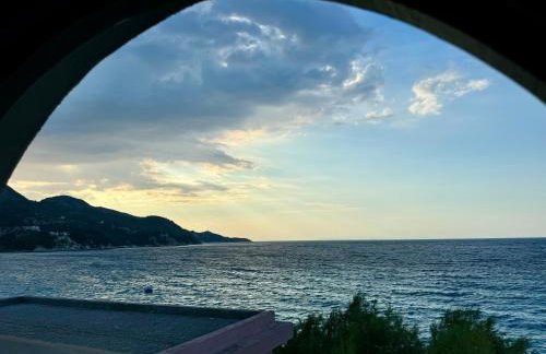 Betty's Beach House - by the Sea - Foto 24