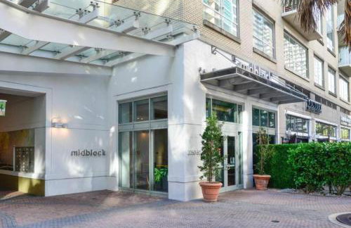 Amazing Condo with Pool at Midblock Miami - Foto 14