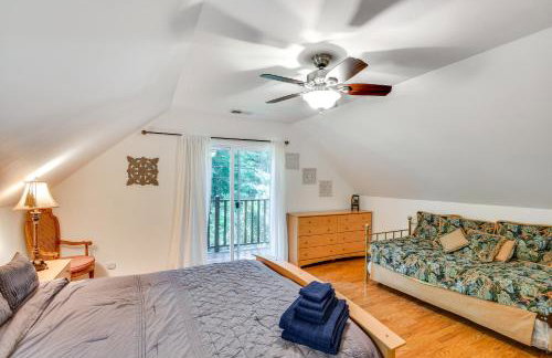 Pet Friendly with Fire Pit Walk to the Beach! - Photo 10