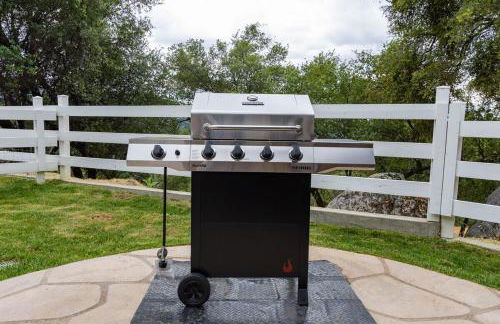 Yosemite and Bass lake I Hot tub I Game room I Sleeps 13 - Foto 13