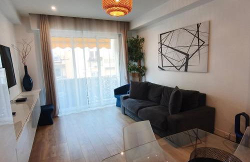 LE MIOLLIS - CENTRAL et CONFORT - WIFI- prés tansports en commun et commerces - Foto 8