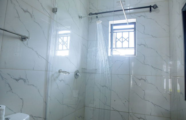 Luxury 2 Bed Self Catering Apartment in Masvingo - Foto 24