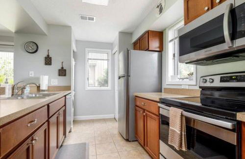 Modern Golfview Condo near the Grand Traverse Bay - Foto 11