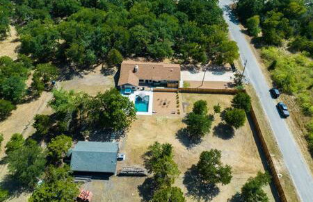 Hot Tub Pool + Firepit + Gameroom ~ Guesthouse - Foto 12