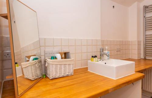 Central Caversham Traditional English House Pass the Keys - Photo 18