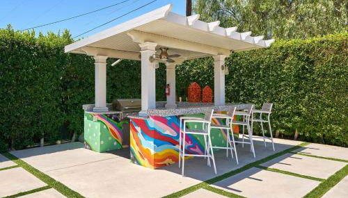 Pineapple Splash! Complete Privacy! Salt Pool! - Photo 3