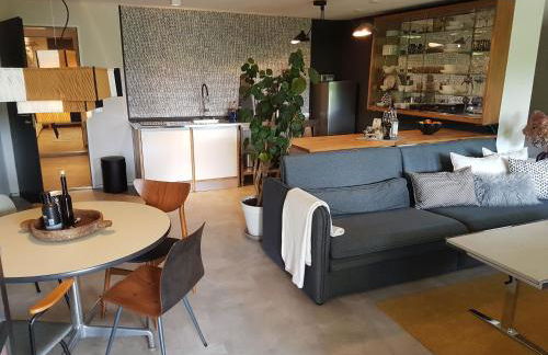 Exklusiver Souterrain - zentral, ruhig mit großer Terrasse, Bergblick und privaten Sauna zzgl - Photo 11