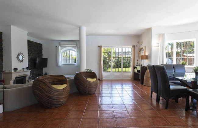 Sesimbra Stylish Villa by Homing - Photo 42