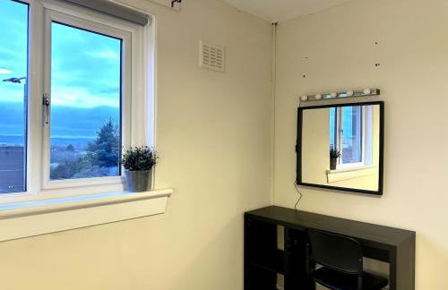 Relaxing Modern Apartment with 6 beds, New Furniture&Repair - Foto 18