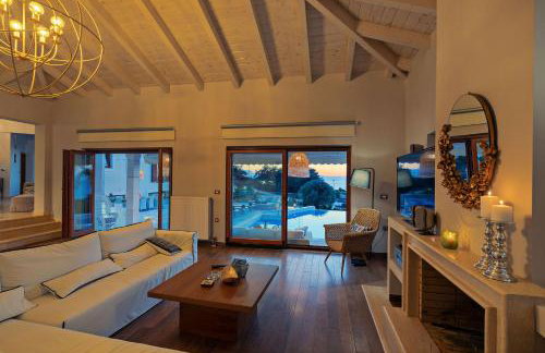 Villa Delfini - Elevated Sea Views by etouri - Foto 19