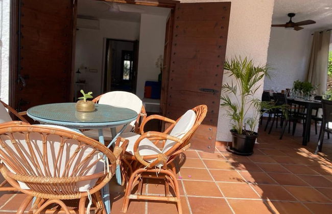 Spacious Holiday Home With Private Garden - Foto 32