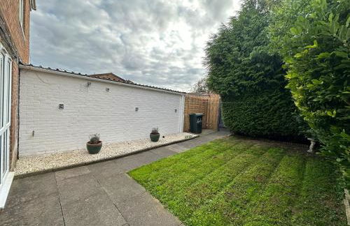 Contemporary-styled 3-Bed House - Foto 26