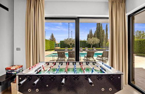 Villa Ula in Pula with heated pool, sauna & private tennis court - Photo 13