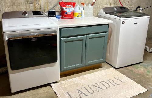 Haven @ the Lake | Hot Tub | Fire Pit| Fireplace - Foto 12