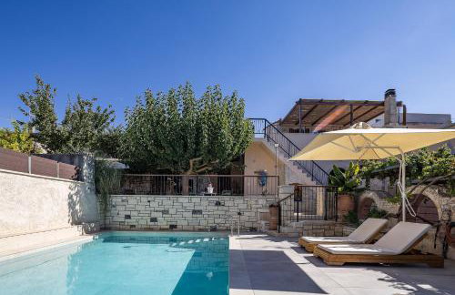 Captain's Hyatt - Photo 4