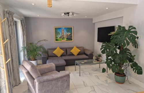 The Old Hay Store, Ely - Photo 1