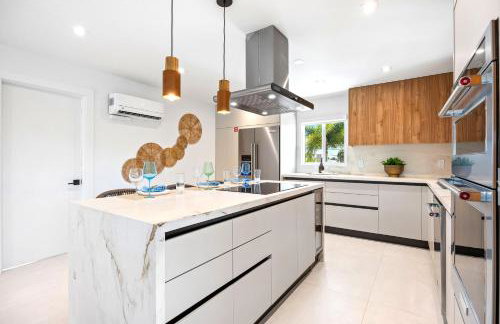 Grand Arenas - 120' Dock, HtdPool, Game Room, BBQ, Mini Golf,Baby Items - Foto 32