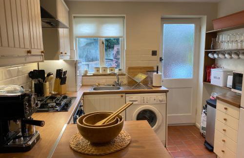 A charming and stylish country cottage. - Foto 9