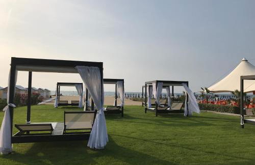 OASIS Golden Lagoon Chalet - Photo 21