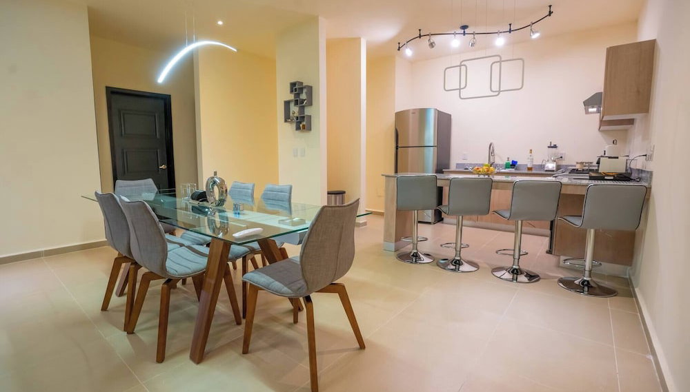 Luxury Apartment With Poll - Foto 1, Profilbild