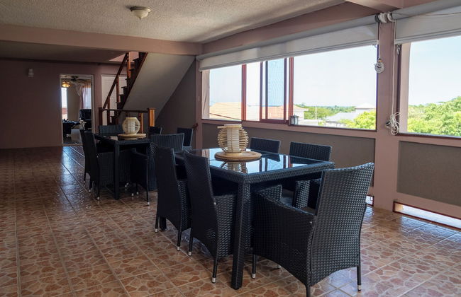 Beach-Pool-Sun-family-6 bedroom getaway - Foto 40