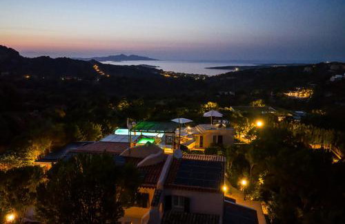 VILLA AMIRA Porto Cervo con vista Mozzafiato sul Mare,Piscina Privata,WELLNESS & SPA - Foto 6