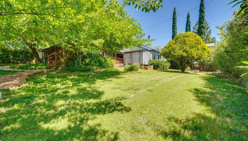 Auburn Cottage with Patios and Garden - 3 Mi to Town! - Foto 3