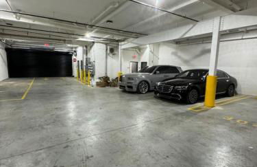 Spacious Apt 15 mins to NYC with Free Indoor Parking - Foto 35