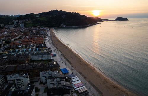 Zarautz Beach with parking by Aston Rentals - Foto 19