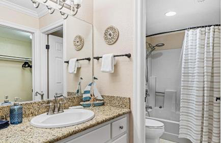 Close to Beach w Patio Resort Amenities The Point at Corniche by AvantStay STR16-0458 - Foto 38